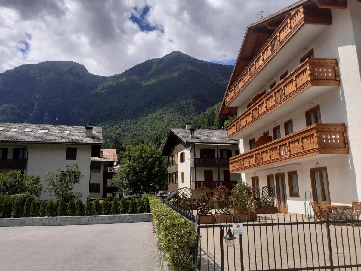 Park Residence Imperator Carisolo Dış mekan fotoğraf